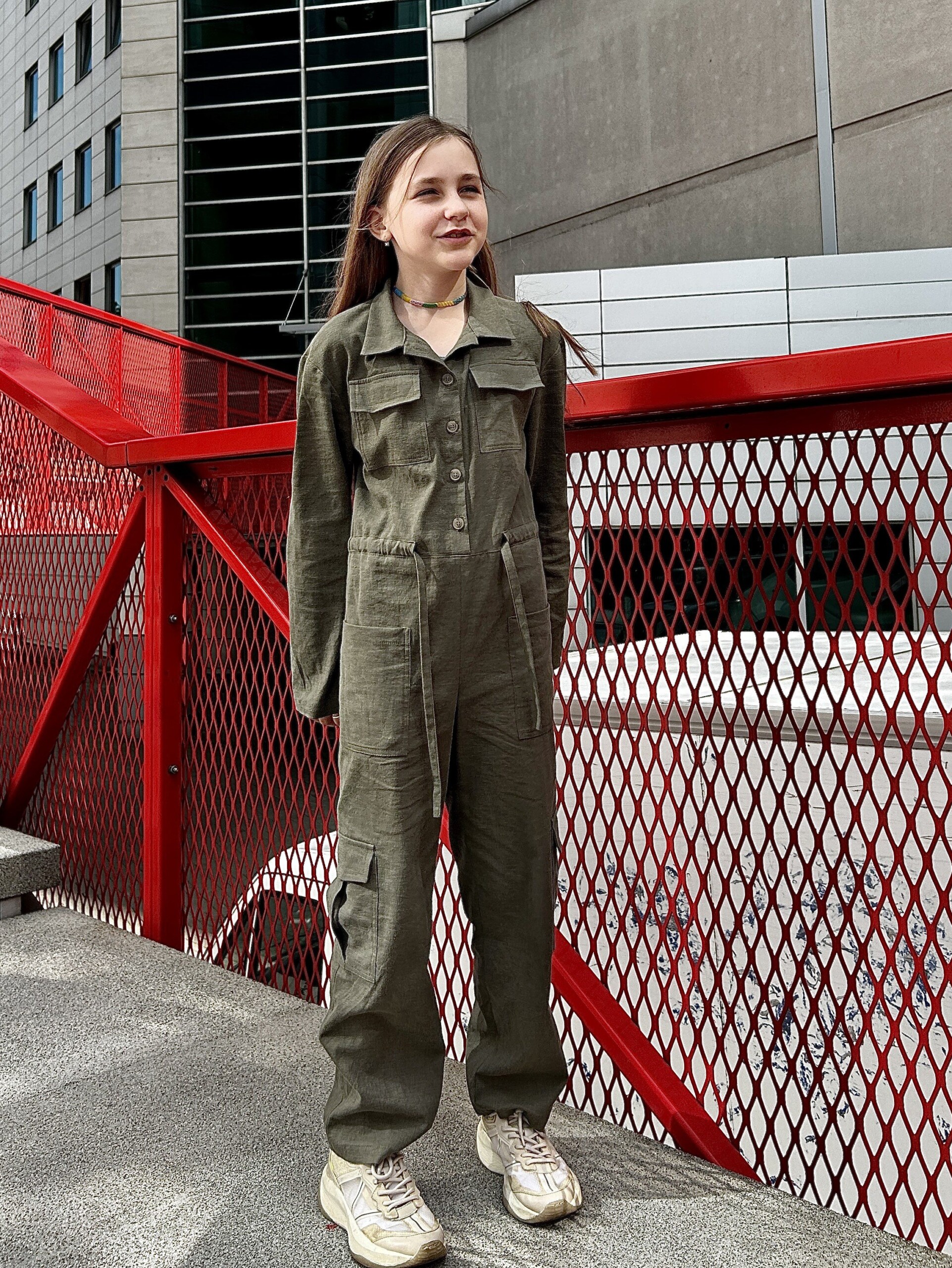 0007 overalls pattern for a girl